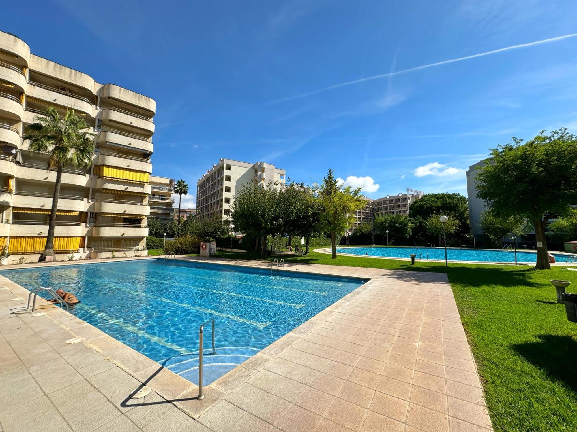 Domuum Holidays - Cordoba Apartment Salou Bagian luar foto