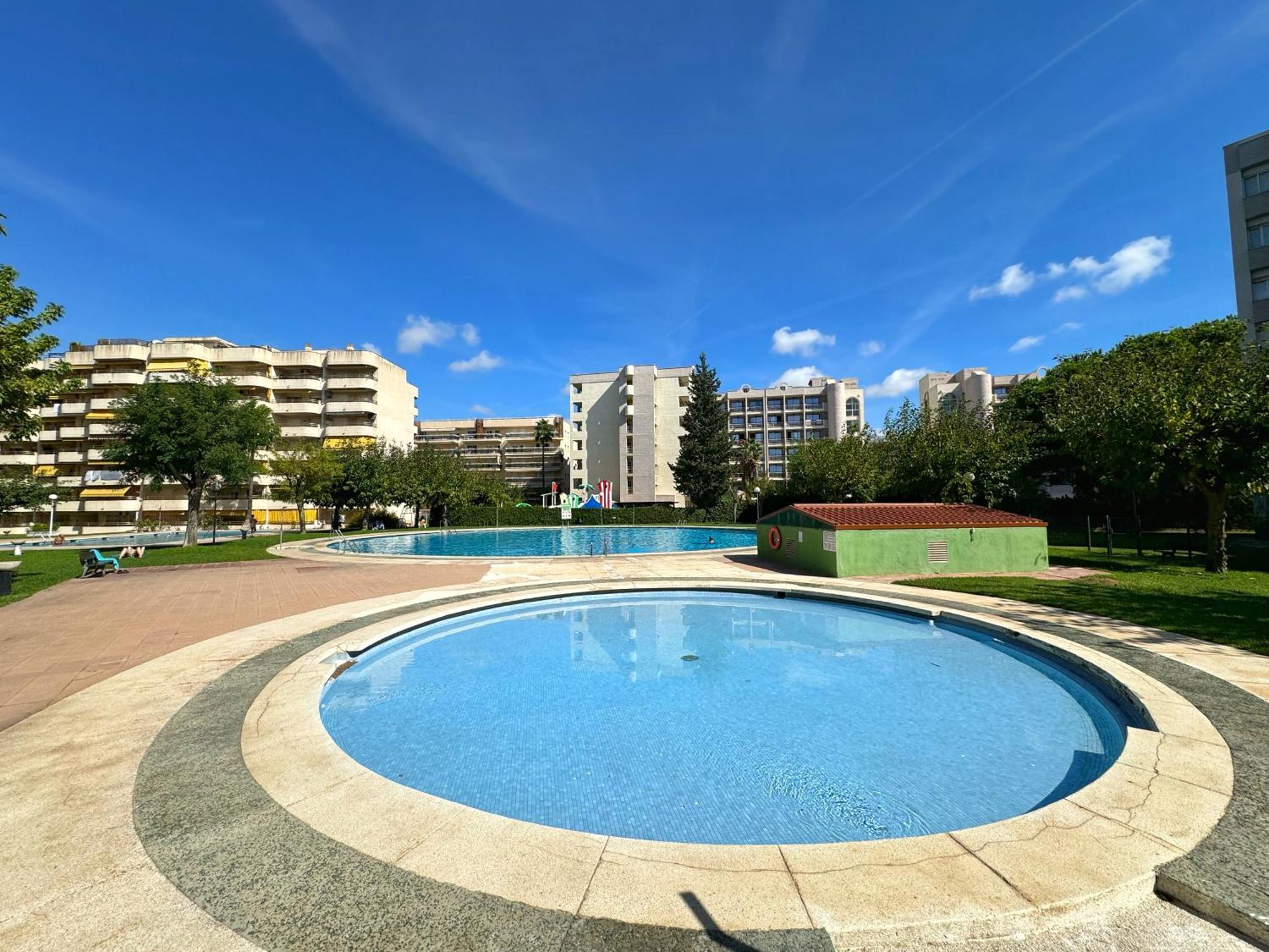 Domuum Holidays - Cordoba Apartment Salou Bagian luar foto