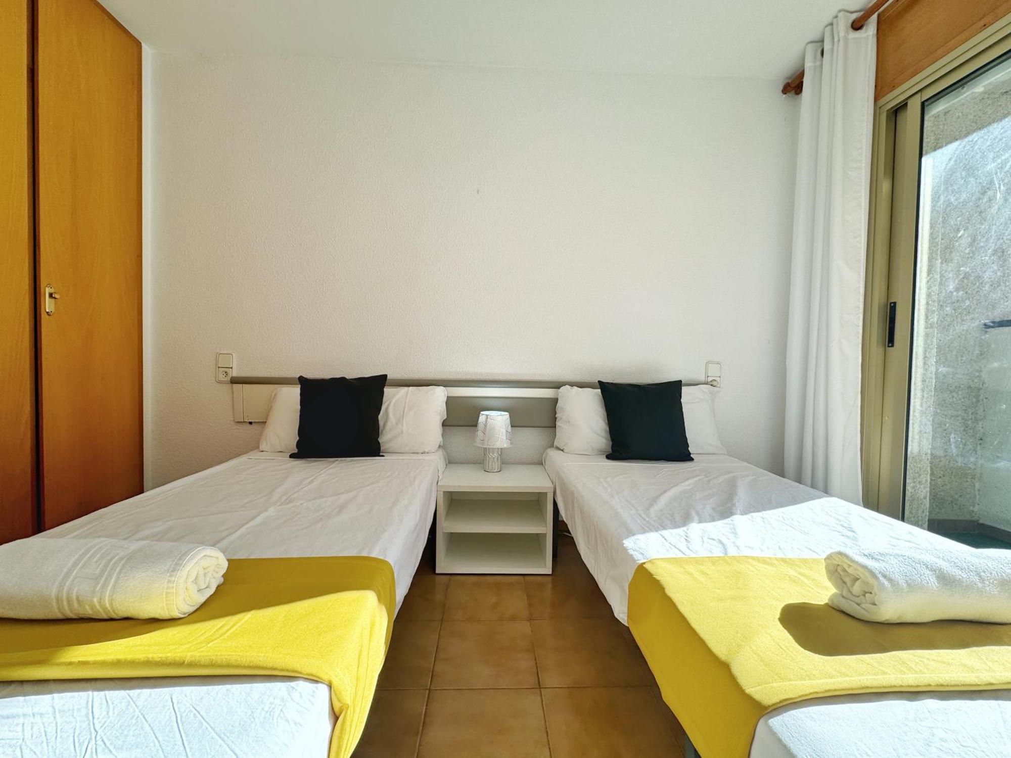 Domuum Holidays - Cordoba Apartment Salou Bagian luar foto